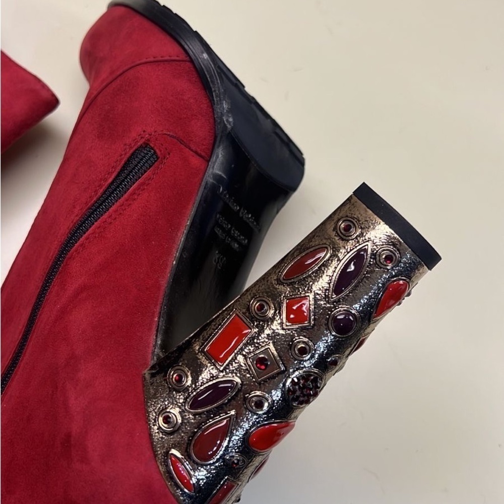 MADE IN ITALY MARINO FABIANI Chic Red Heeled Boots with Decorative Heel holiday - Picture 2 of 8